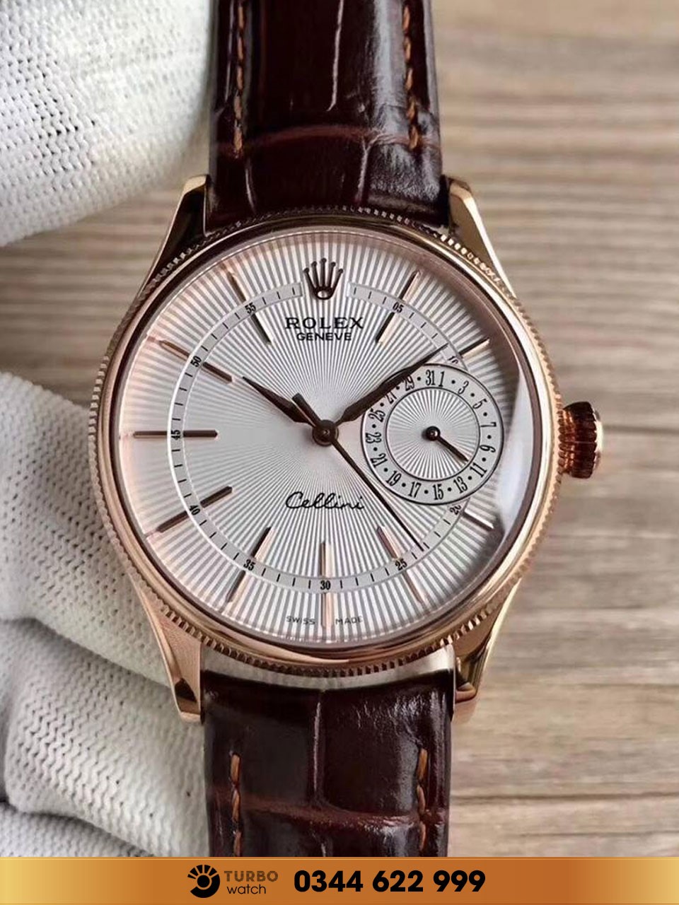 Đồng hồ Rolex Day – Date 228206 Replica màu vàng hồng khiến bạn phải mê mẩn